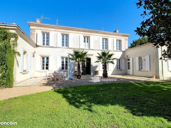 Propriété 5 pièces 195 m²