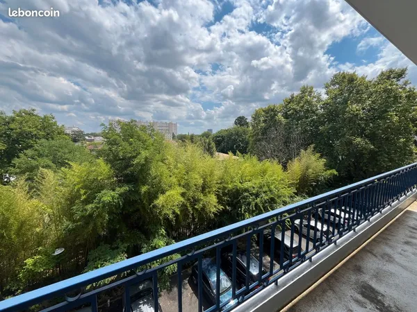 Appartement traversant 110 m² - Vue dégagée - Parc Bordelais
