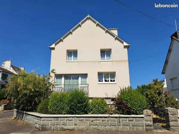 Maison 8 pièces 179 m²