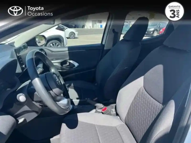 Toyota Yaris 70 vvt-i dynamic business 5p my22 — photo 3