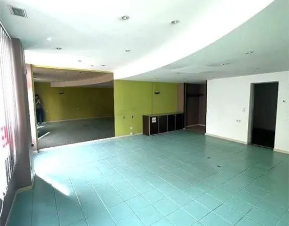 Local commercial 63 m²