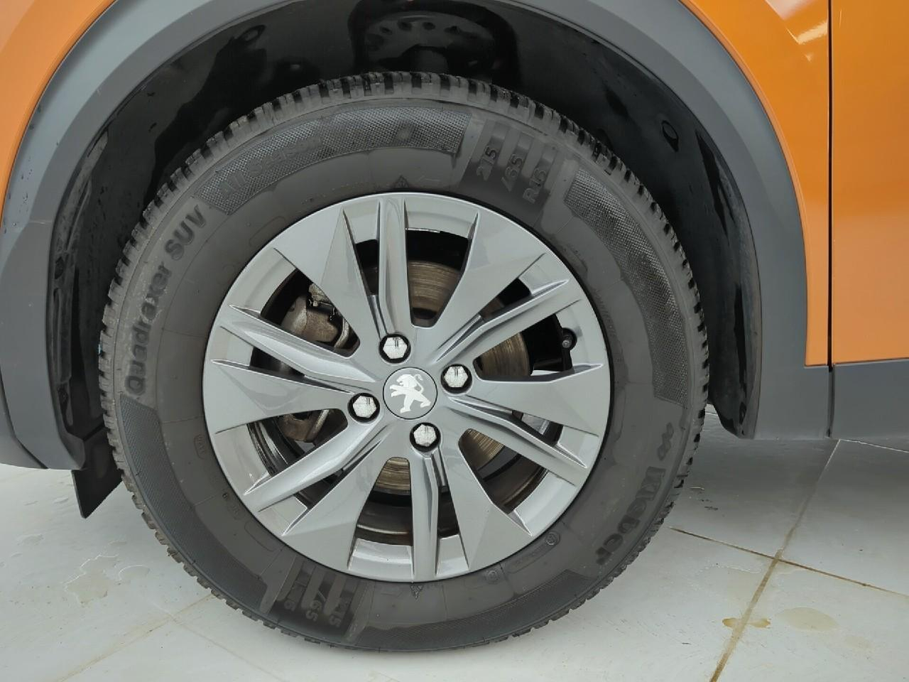 Peugeot 2008 puretech 100 s&s bvm6 active pack — photo 28
