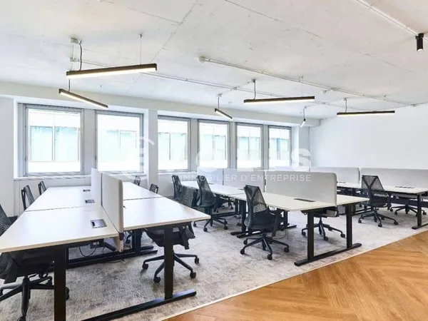 Bureaux 301 m²