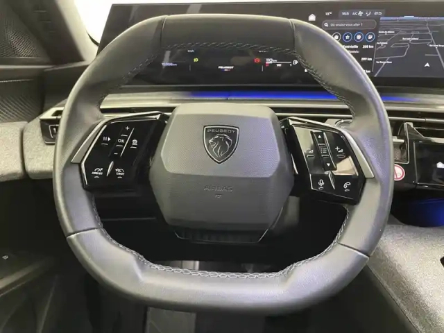 Peugeot 3008 hybrid 145 e-dcs6 — photo 23