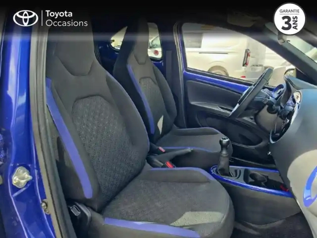 Toyota Aygo X 1.0 vvt-i 72ch design my24 — photo 6