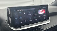 Peugeot 2008 1.2 PureTech 100ch S&S Allure — photo 13