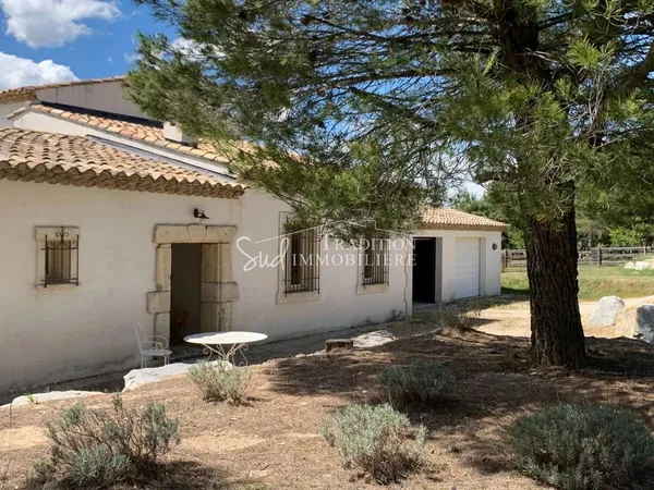 Villa 8 pièces 300 m²