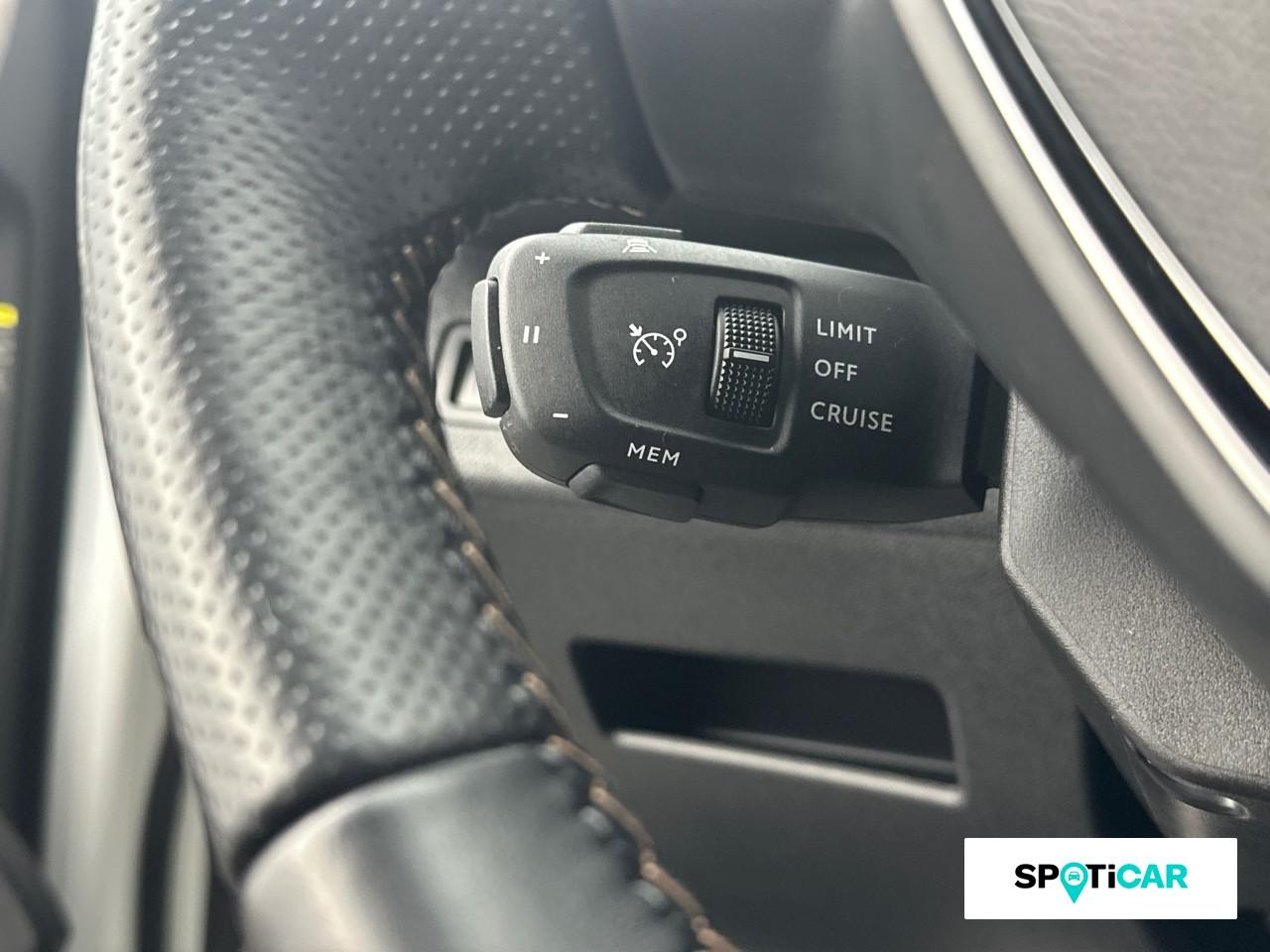 Peugeot 3008 gt hybrid 225 e-eat8 — photo 18