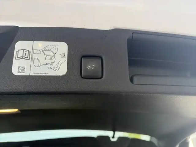 Ford Kuga 2.5 duratec 225ch powersplit phev st-line x ecvt — photo 19