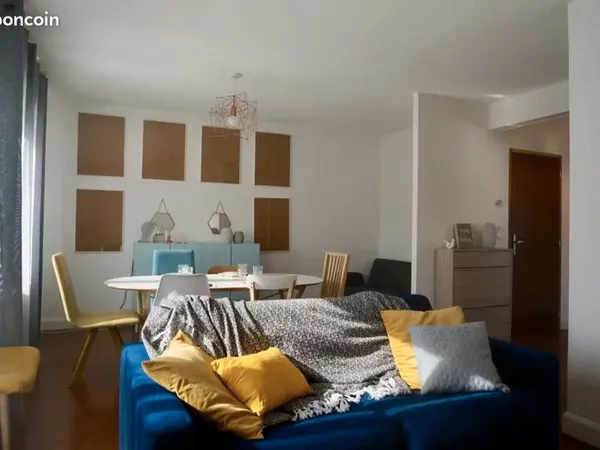 T2 meublé 49 m² - Lumineux - Hyper Centre-ville de Royan
