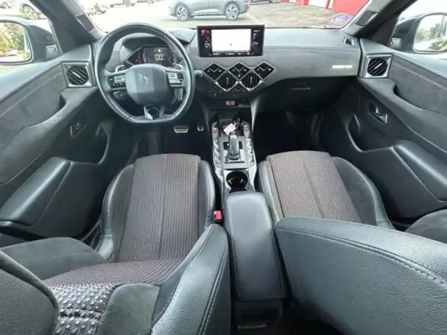 Ds Ds 3 crossback puretech 130ch performance line + automatique 109g — photo 15
