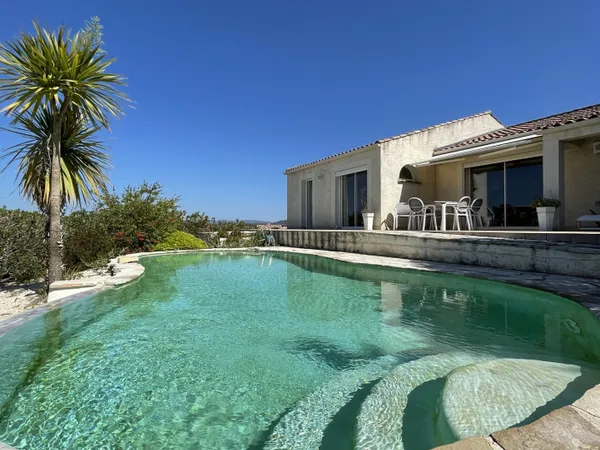 Maison 857 m²