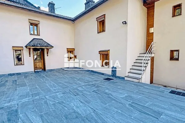 Maison 6 pièces 191 m²