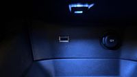 Peugeot 3008 1.5 BlueHDi 130ch S&S Allure Pack — photo 30