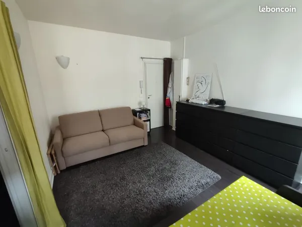 [PARIS 20e - GAMBETTA] Studio coup de coeur 20 m² - Clé en main - 250 000