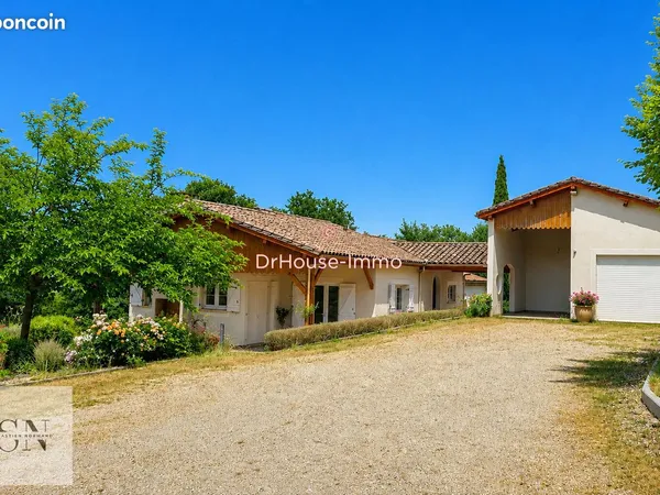 Propriété 5 pièces 140 m²