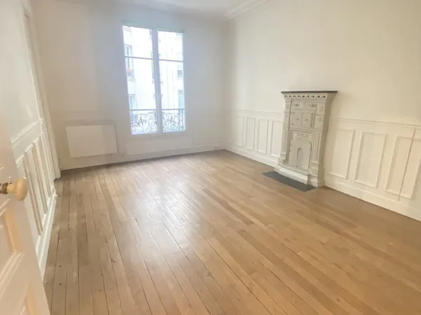 2 Pièces loué vide Rue Alphonse Daudet PARIS 14EME