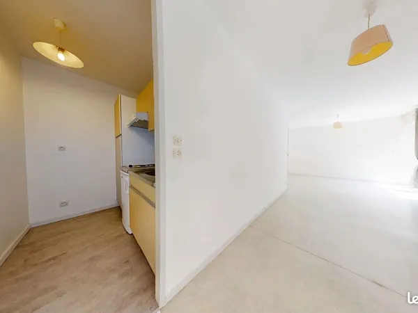 Studio 1 pièce 37 m²