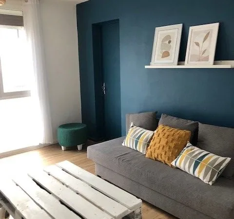 2 CHAMBRES DISPONIBLES à louer dans beau T3 meublé, en colocation: 2 étudiants(e)