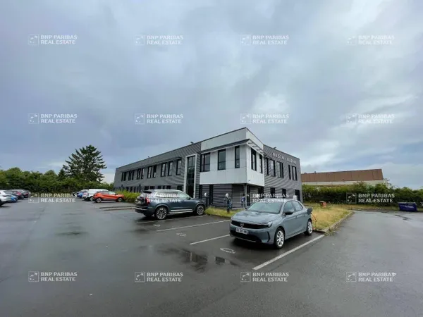 Bureaux 1892 m²