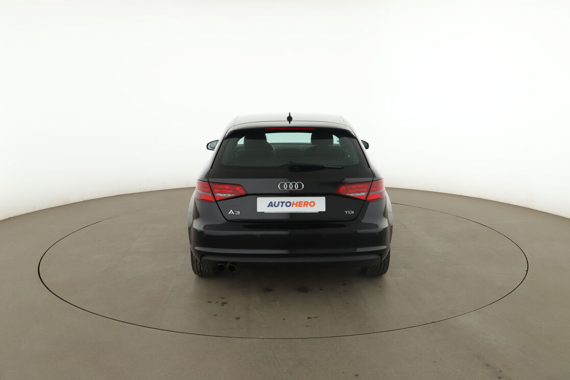 Audi A3 Sportback 2.0 TDI Business Line — photo 4