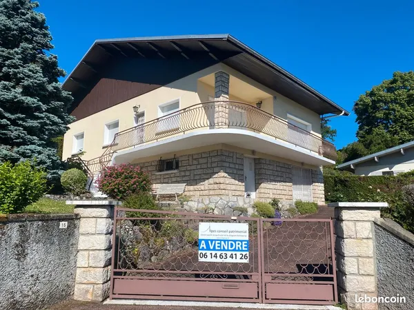 Maison traditionnelle premières hauteurs