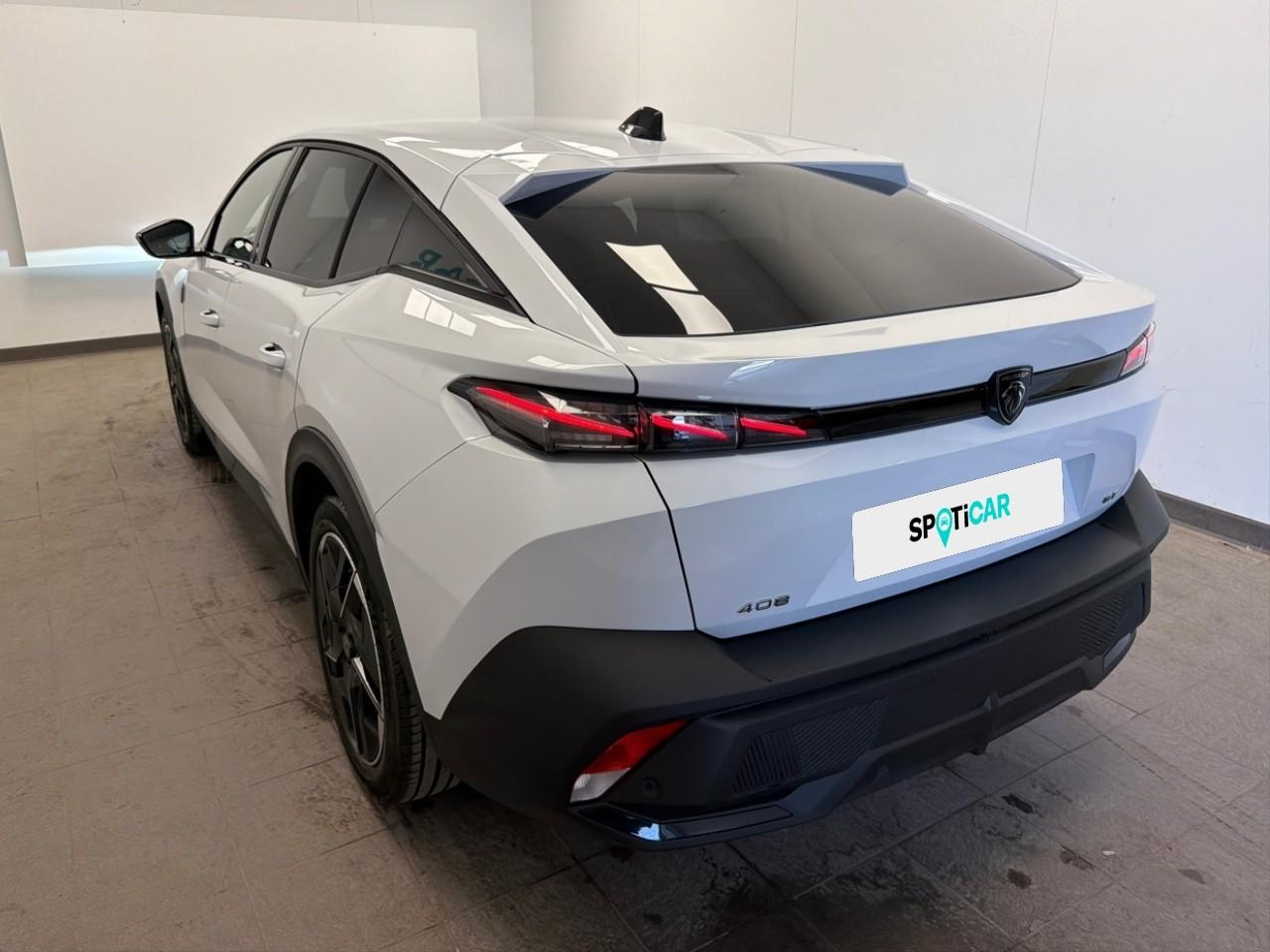 Peugeot 408 hybrid 136 e-dcs6 gt — photo 7