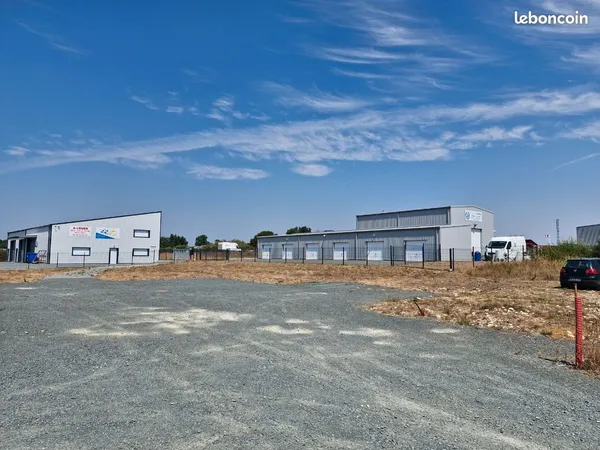 Terrain pro 720m² avec Permis Accordé (Bâtiment 320m²) - St Porchaire