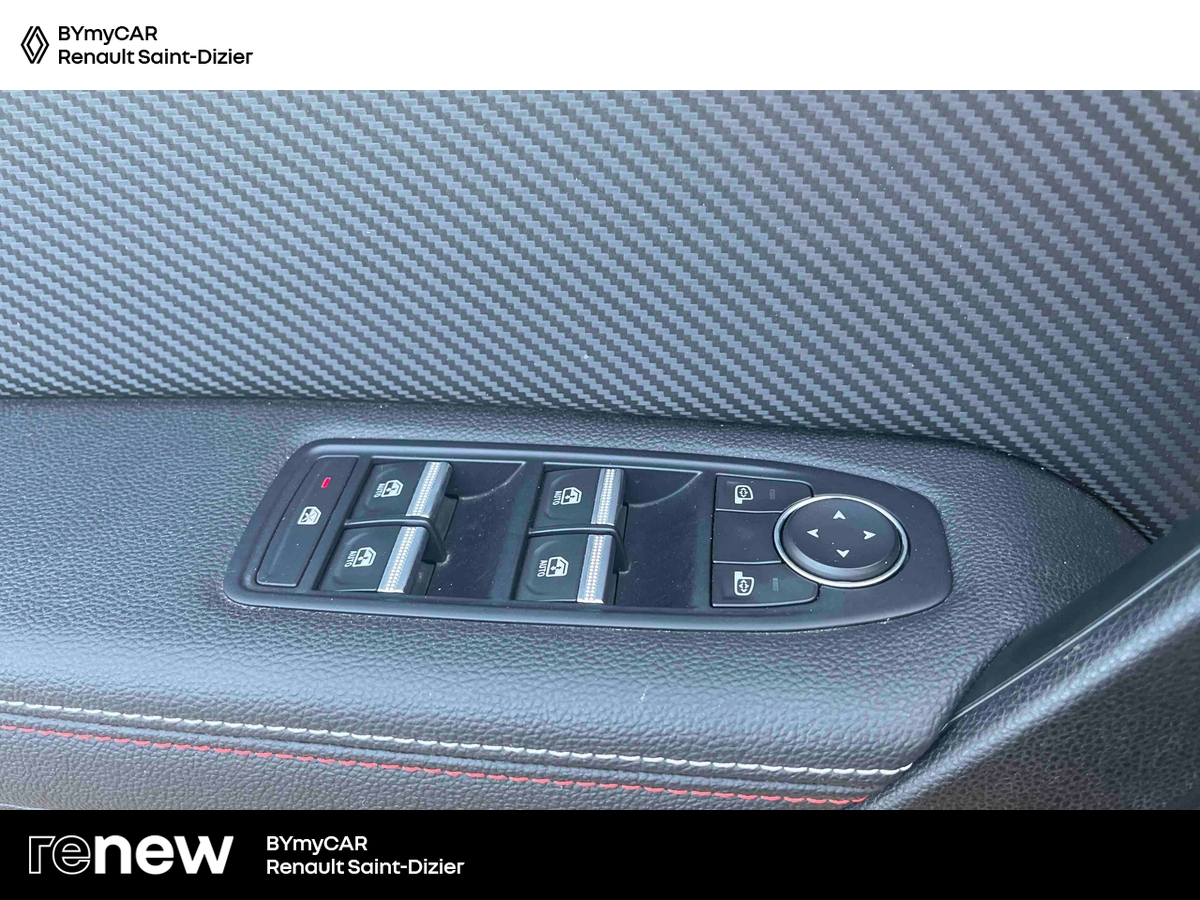 Renault Captur mild hybrid 160 EDC — photo 18