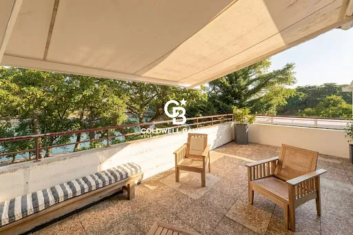 Appartement 5 pièces 150 m²