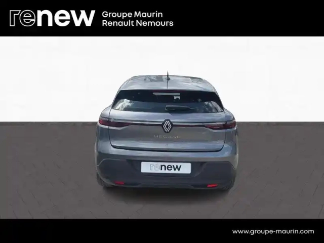 Renault Megane e-tech electric ev60 130ch evolution er super charge -c — photo 9