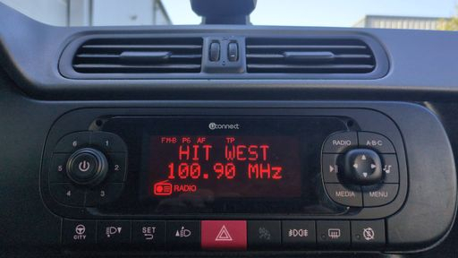 Fiat Panda 1.2  69ch - City Cross Waze – 2018 – 55303 km – Essence – Boîte Manuelle — photo 15
