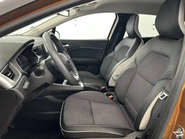 Renault Captur tce 140 - 21 — photo 19