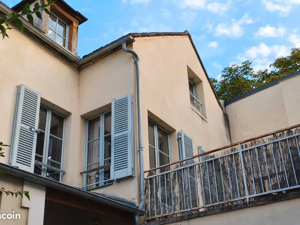 Duplex T3 terrasse centre ville