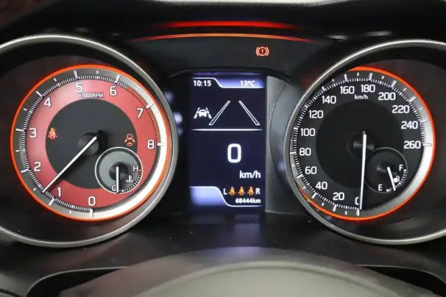 Suzuki Swift sport 1.4 boosterjet hybrid — photo 53