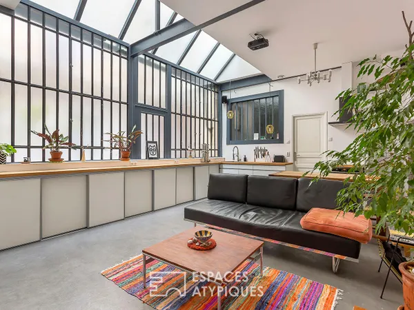 L'esprit loft avec terrasse au calme d'une cour intérieure