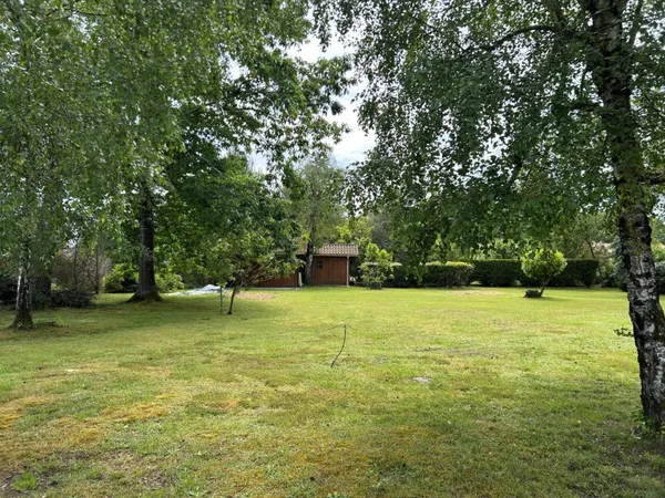 Terrain en individuel 1111 m²