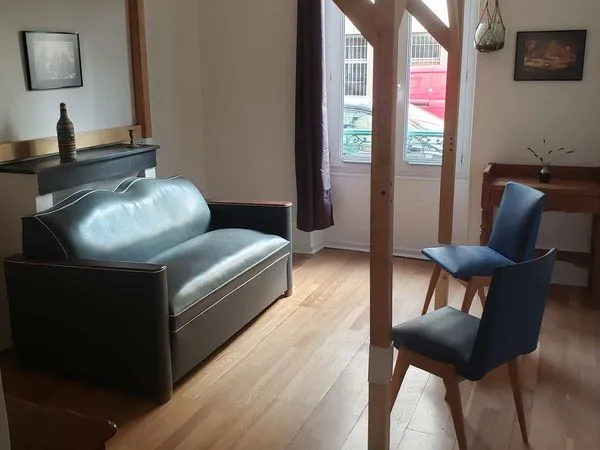 Appartement une piéce 24m2 meublé - 5 mn de la Porte de St Cloud