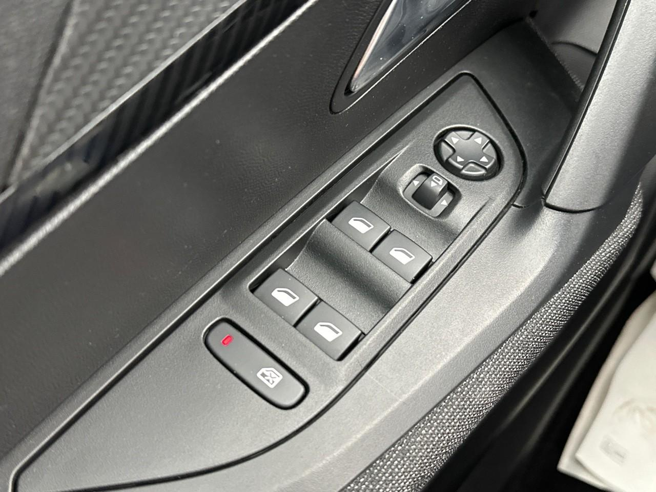 Peugeot 2008 100 s&s bvm6 style — photo 15