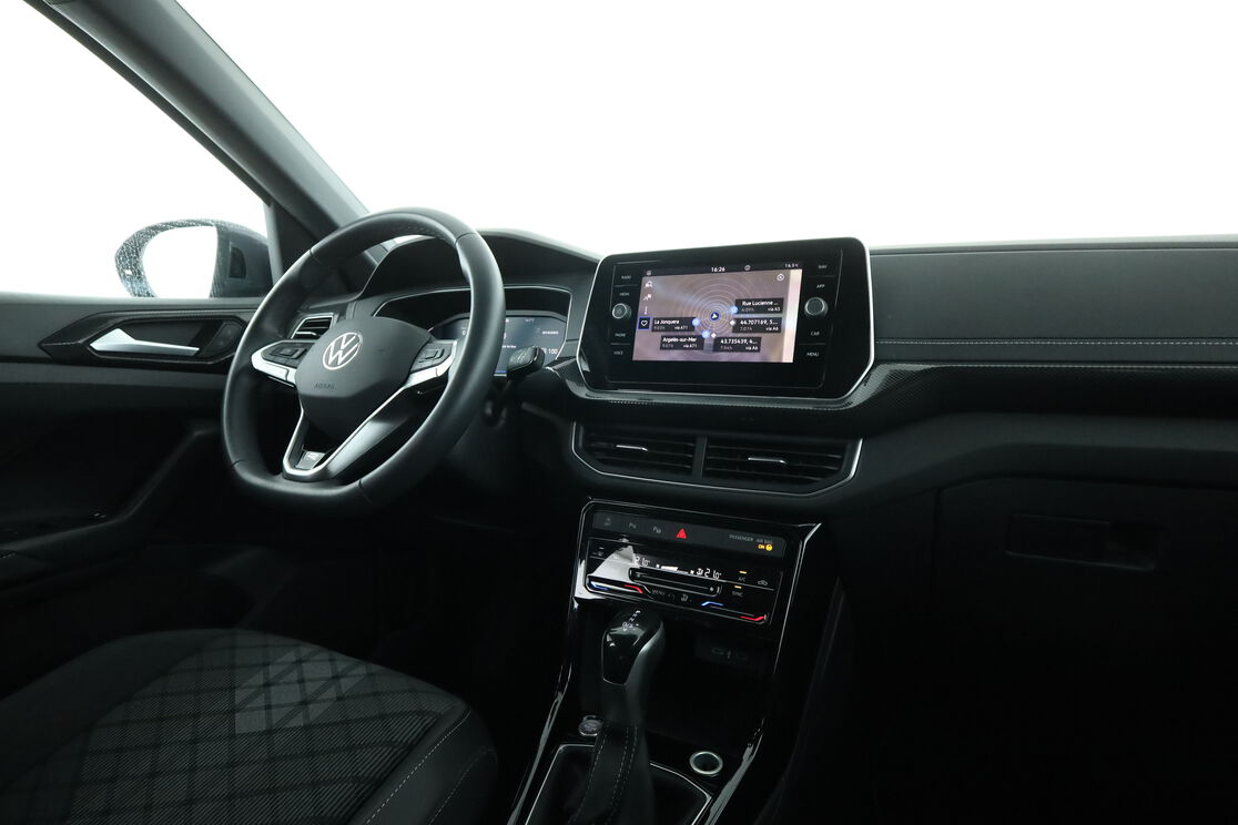 Volkswagen T-Cross 1.0 TSI R-Line DSG — photo 12