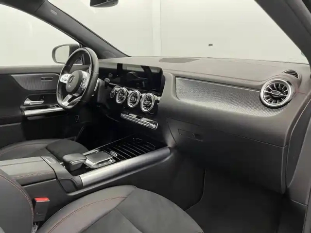 Mercedes Eqa 250 — photo 29