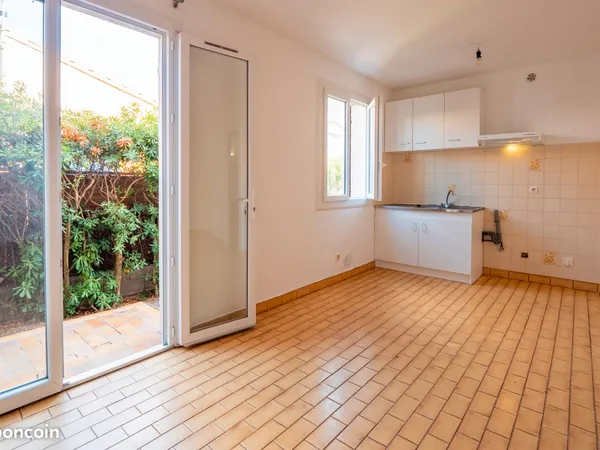 LE GRAU D'AGDE : studio rénové 26,50 m² avec jardinet - Location à l'année