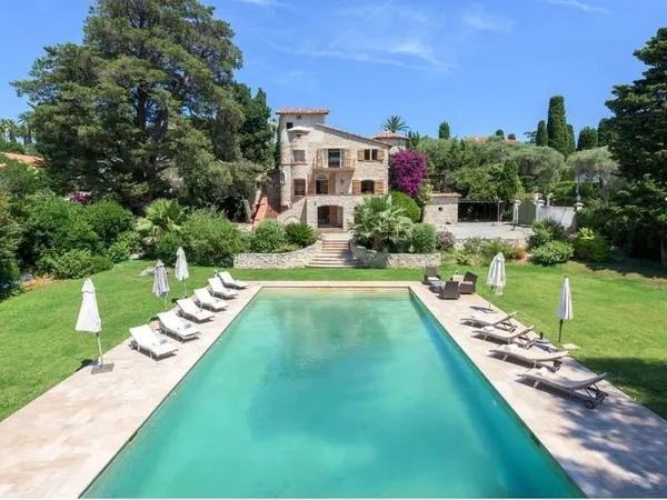 Maison de luxe 8 pièces 380 m²
