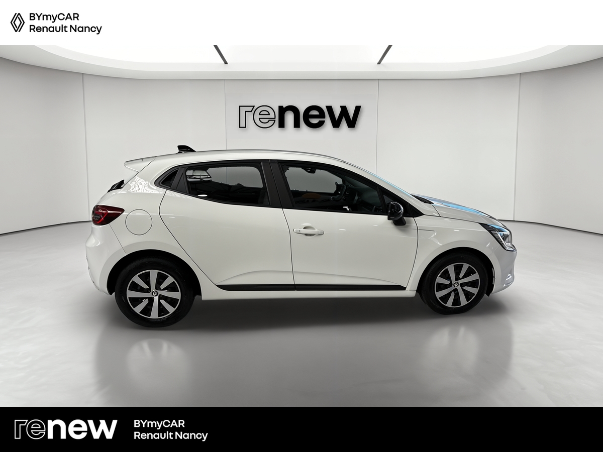 Renault Clio TCe 90 — photo 6