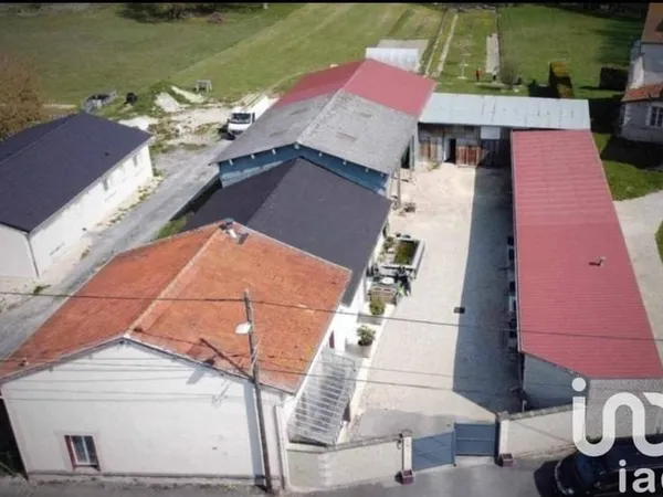 Maison 5 pièces 240 m²
