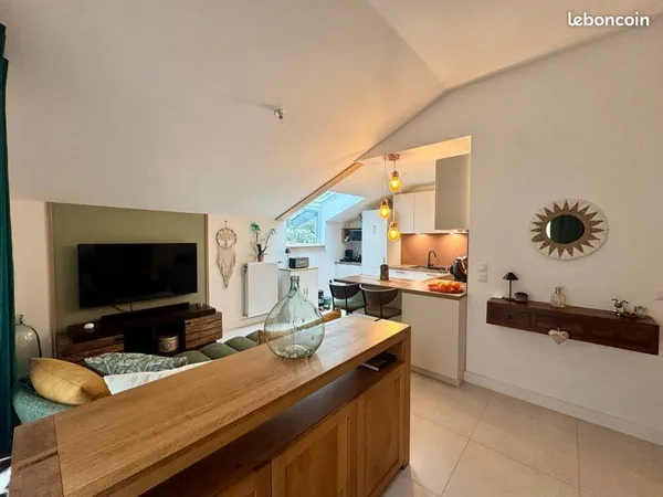 🏡 T2 MEUBLÉ 48 m² AVEC BALCON + GARAGE 30 m² - CROZET