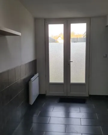 Location maison neuville saint amand