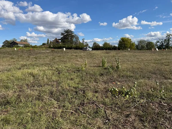 Terrain 662 m²