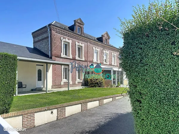 Propriété 5 pièces 154 m²