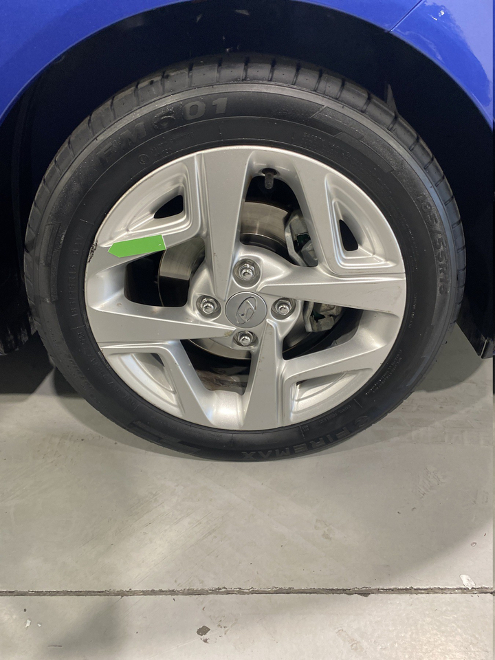 Hyundai i10 — photo 38